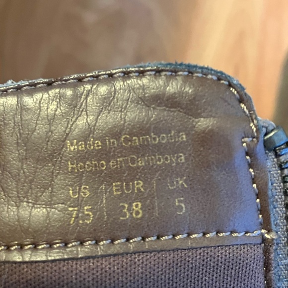 Aldo block heel ankle boot with zipper - Picture 6 of 7